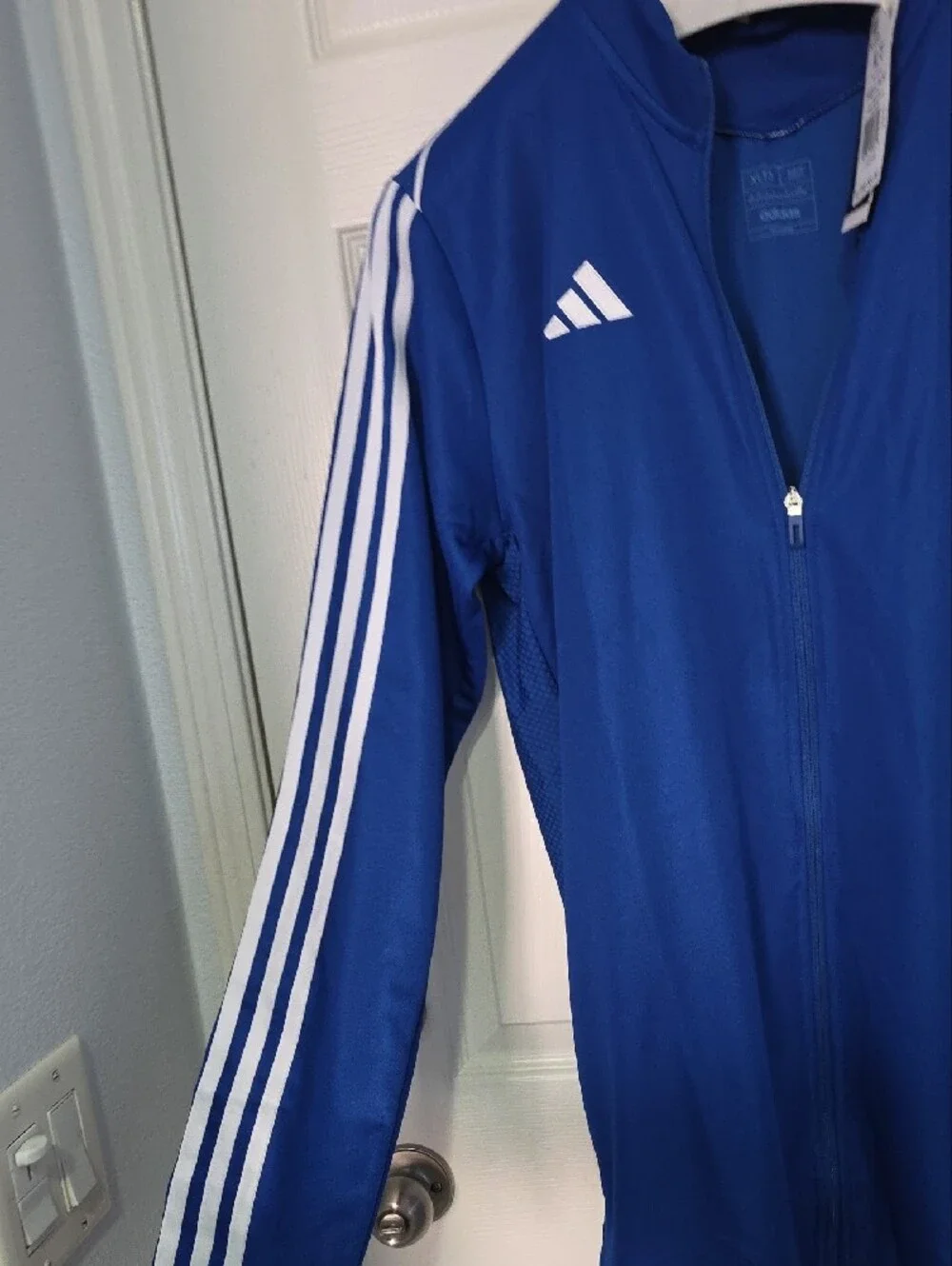 adidas lightweight performance